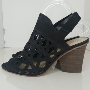 Vince Camuto Develry Cut Out Black 8.5 Heeled Sandal